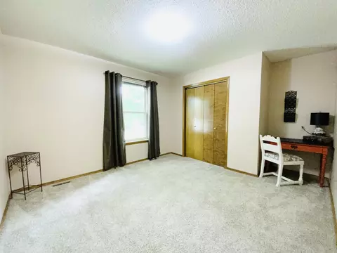 540 S Hickory Dr, Springfield, MO 65809 photo 24