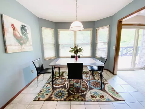 540 S Hickory Dr, Springfield, MO 65809 photo 9