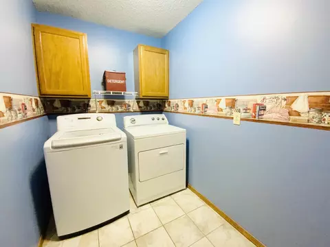 540 S Hickory Dr, Springfield, MO 65809 photo 22