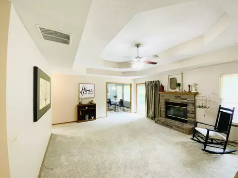 540 S Hickory Dr, Springfield, MO 65809 photo 5