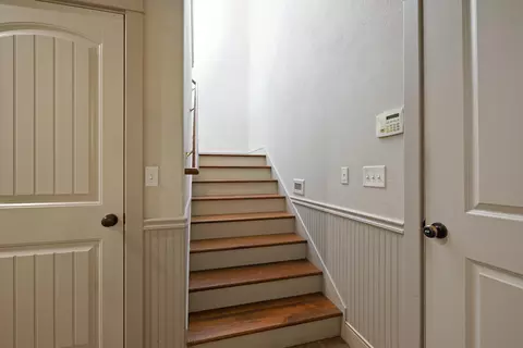 Entry Way - 3811 E San Poppi Ct, Ozark, MO 65721 photo 6 of 11