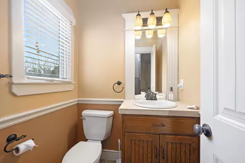 Bath - 3811 E San Poppi Ct, Ozark, MO 65721 photo 9 of 12
