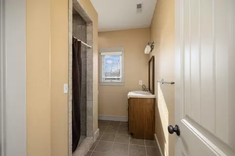 Bath - 3811 E San Poppi Ct, Ozark, MO 65721 photo 10 of 12