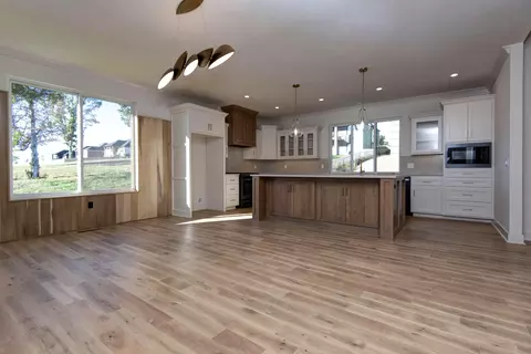 Living - 5943 S Clay Ave, Springfield, MO 65810 photo 10 of 14