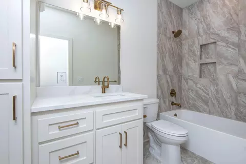 Bath - 5943 S Clay Ave, Springfield, MO 65810 photo 1 of 4