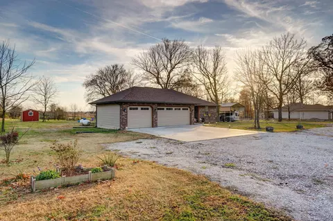 Exterior - 422 Spring Creek Rd, Clever, MO 65631 photo 15 of 17