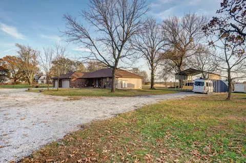 Exterior - 422 Spring Creek Rd, Clever, MO 65631 photo 12 of 17