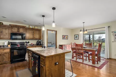 Kitchen - 422 Spring Creek Rd, Clever, MO 65631 photo 1 of 4