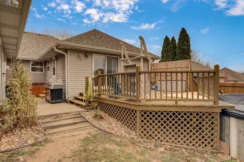 Exterior - 1302 E Primrose Ln, Republic, MO 65738 photo 5 of 11