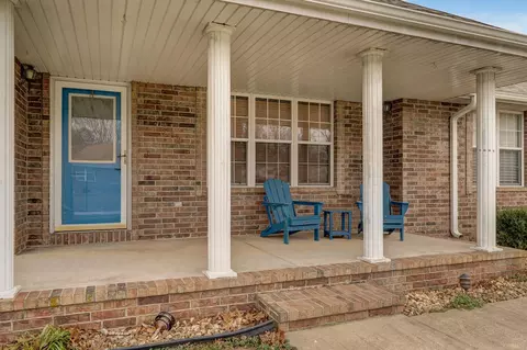 Exterior - 1302 E Primrose Ln, Republic, MO 65738 photo 3 of 11