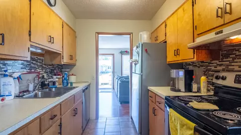 Kitchen - 920 Oak St, Thayer, MO 65791 photo 1 of 4