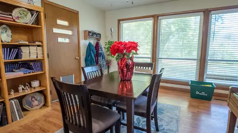 Dining - 920 Oak St, Thayer, MO 65791 photo 1 of 1