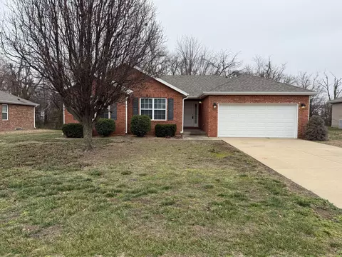 2340 S Durango Dr, Bolivar, MO 65613