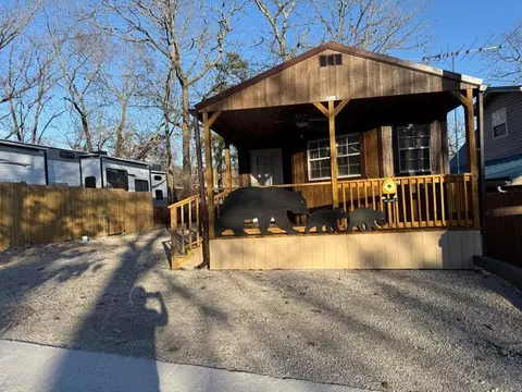 142 Bee Hive Trl, Hollister, MO 65672