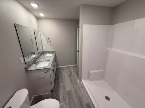 3426 N Nixon Ave, Springfield, MO 65803 photo 12