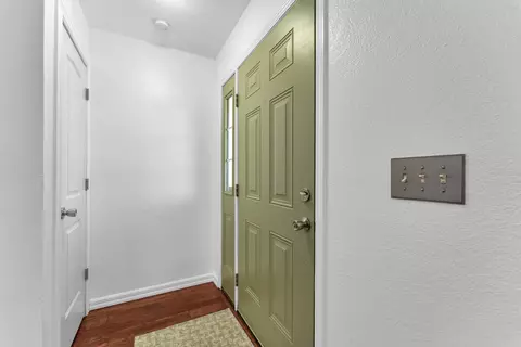 2749 N Washington Ave, Springfield, MO 65803 photo 8