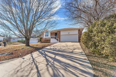 2749 N Washington Ave, Springfield, MO 65803 photo 2