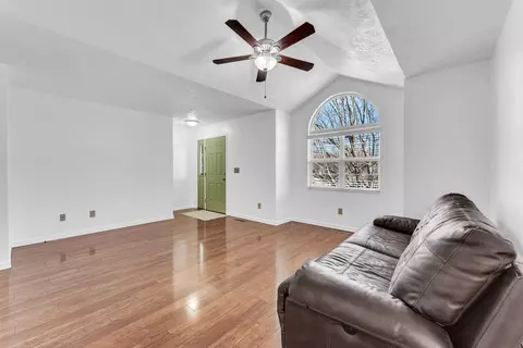 2749 N Washington Ave, Springfield, MO 65803 photo 10