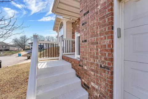 2749 N Washington Ave, Springfield, MO 65803 photo 5