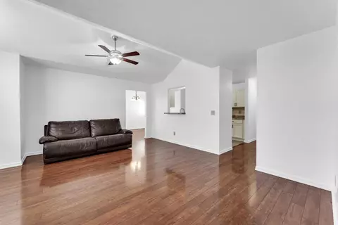 2749 N Washington Ave, Springfield, MO 65803 photo 9