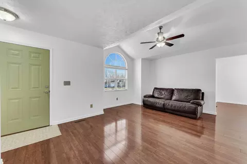 2749 N Washington Ave, Springfield, MO 65803 photo 11