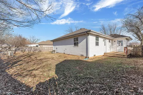 2749 N Washington Ave, Springfield, MO 65803 photo 7