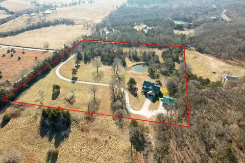 5389 E Farm Road 52, Fair Grove, MO 65648