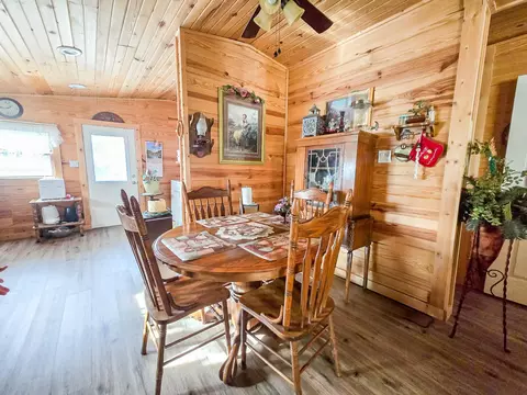 Dining - 1104 Highland St, Cabool, MO 65689 photo 1 of 1