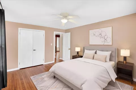 Bedroom - 620 E Sunshine St, Springfield, MO 65807 photo 1 of 6