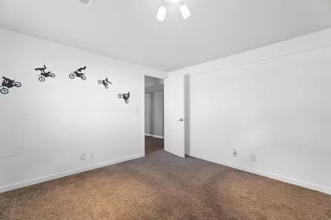 Bedroom - 104 Primrose Ln, Branson, MO 65616 photo 8 of 8