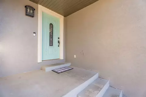 Entry Way - 104 Primrose Ln, Branson, MO 65616 photo 1 of 2
