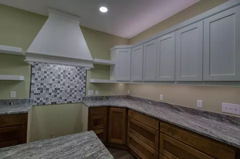 Kitchen - 44 Spring Flood Rd, Goodman, MO 64843 photo 7 of 12