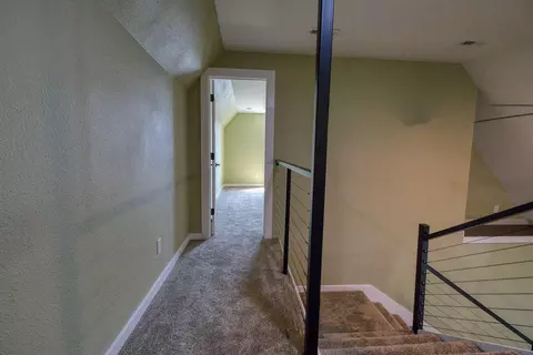 Entry Way - 44 Spring Flood Rd, Goodman, MO 64843 photo 8 of 10