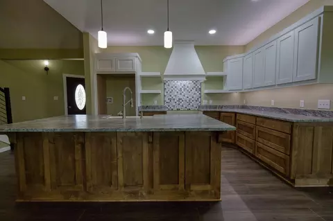 Kitchen - 44 Spring Flood Rd, Goodman, MO 64843 photo 3 of 12