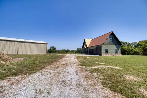 Exterior - 44 Spring Flood Rd, Goodman, MO 64843 photo 17 of 29
