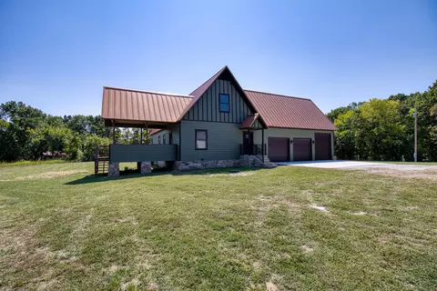 Exterior - 44 Spring Flood Rd, Goodman, MO 64843 photo 9 of 29