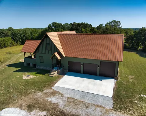44 Spring Flood Rd, Goodman, MO 64843