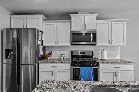 720 E Penzance Cir, Nixa, MO 65714 photo 4