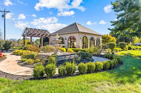 720 E Penzance Cir, Nixa, MO 65714 photo 24