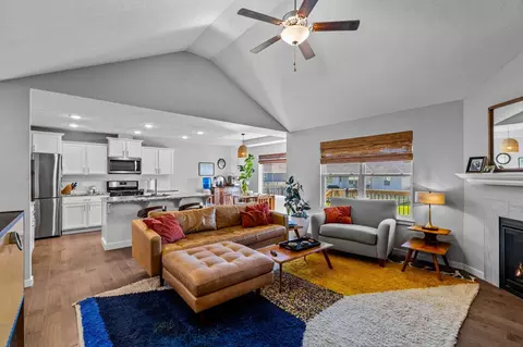 720 E Penzance Cir, Nixa, MO 65714 photo 7