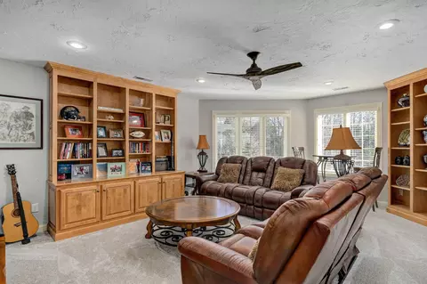 Other - 4552 E Spruce Dr, Springfield, MO 65809 photo 10 of 20