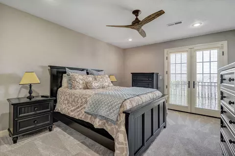 Bedroom - 4552 E Spruce Dr, Springfield, MO 65809 photo 4 of 8
