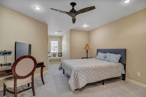 Bedroom - 4552 E Spruce Dr, Springfield, MO 65809 photo 8 of 8