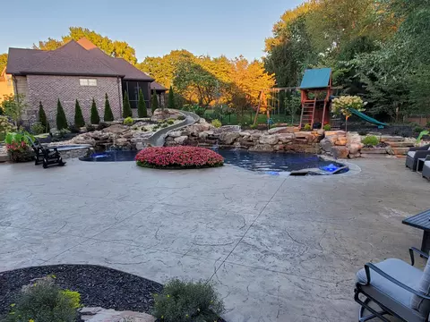 Exterior - 4552 E Spruce Dr, Springfield, MO 65809 photo 15 of 27