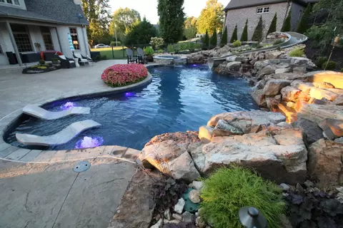 Exterior - 4552 E Spruce Dr, Springfield, MO 65809 photo 12 of 27