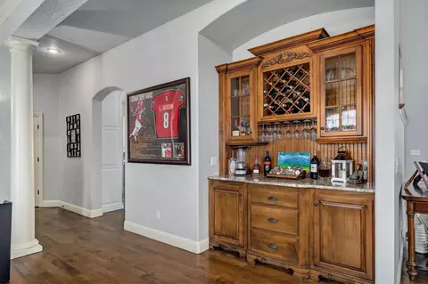 Entry Way - 4552 E Spruce Dr, Springfield, MO 65809 photo 4 of 5
