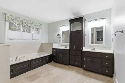 4909 S Old Oak Way, Springfield, MO 65810 photo 23