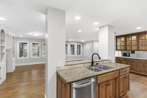 4909 S Old Oak Way, Springfield, MO 65810 photo 16