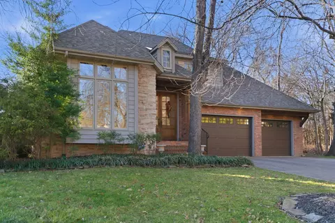 4909 S Old Oak Way, Springfield, MO 65810 photo 2