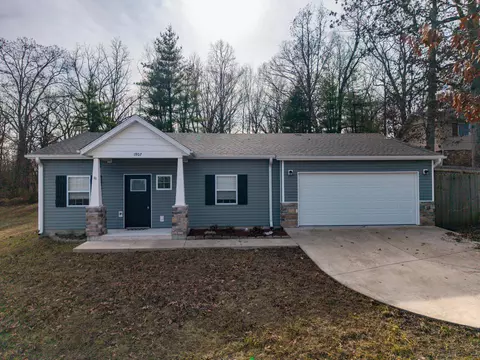 1907 Lakeview Dr, Ava, MO 65608